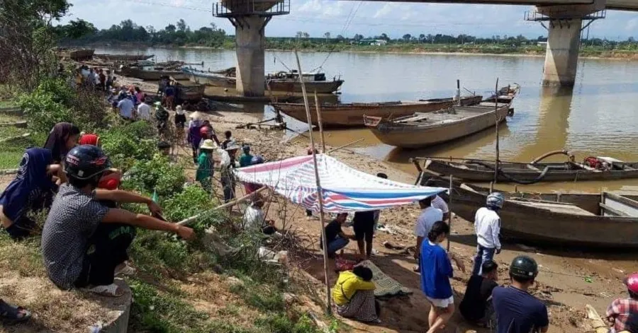 Phát hiện 3 thi thể trong một gia đình trên sông Thạch Hãn ảnh 2