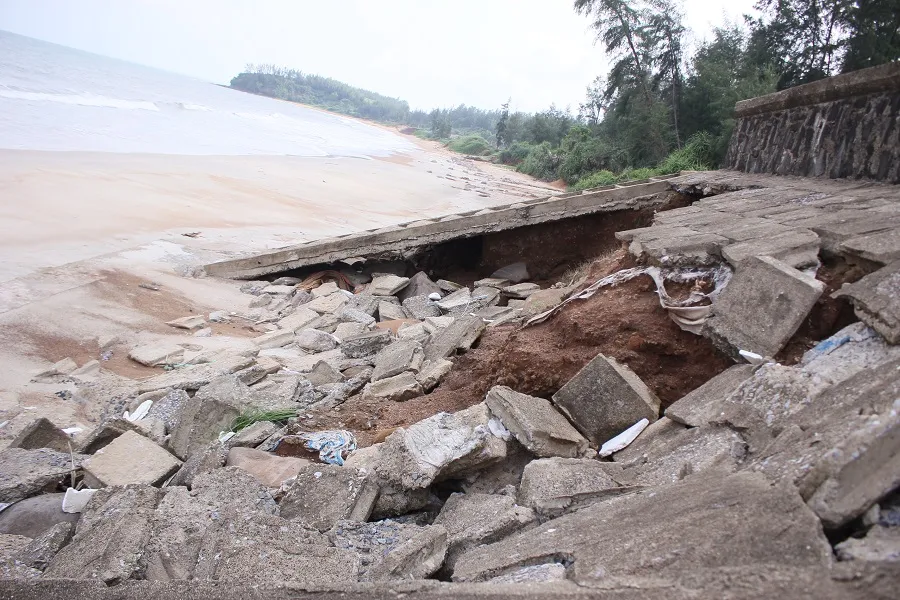 Sạt lở bủa vây ven sông Thạch Hãn, người dân thấp thỏm lo âu ảnh 5