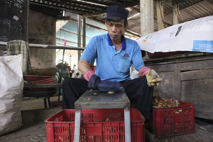 Làng nghề mứt gừng Mỹ Chánh vào vụ tết ảnh 3