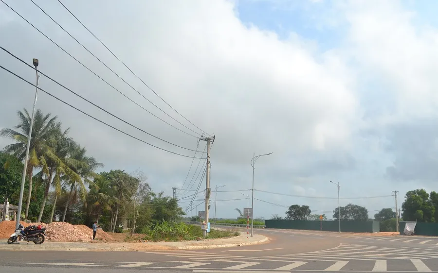 Quảng Trị: Đường giao thông chồng lên di tích ảnh 1