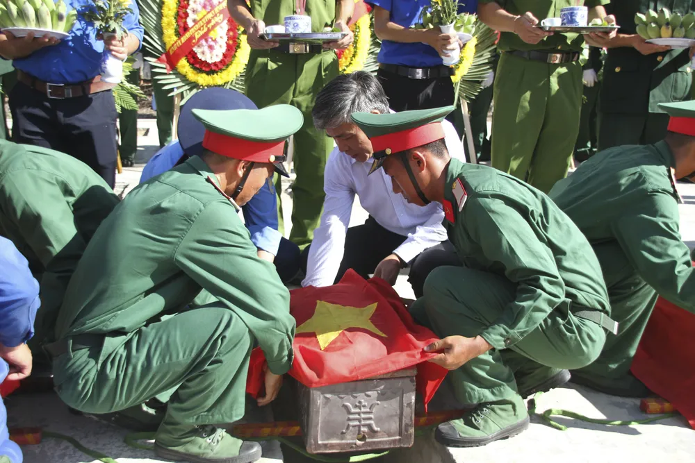 Quảng Trị: Truy điệu và an táng 18 hài cốt liệt sĩ ảnh 5