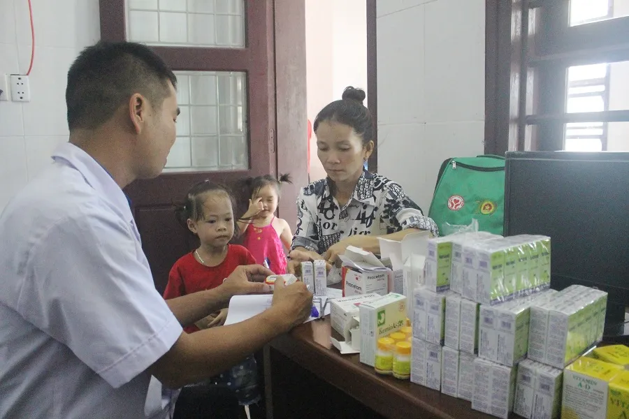 Khám chữa bệnh miễn phí và tặng quà cho người dân đảo Cồn Cỏ ảnh 1