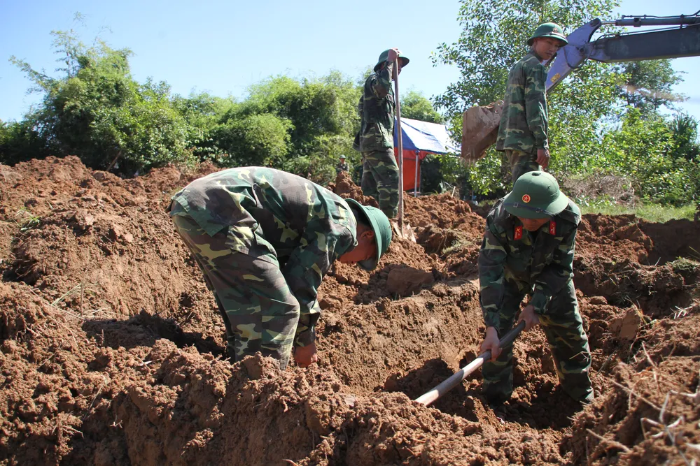 Phát hiện nhiều hài cốt liệt sĩ tại Quảng Trị ảnh 1