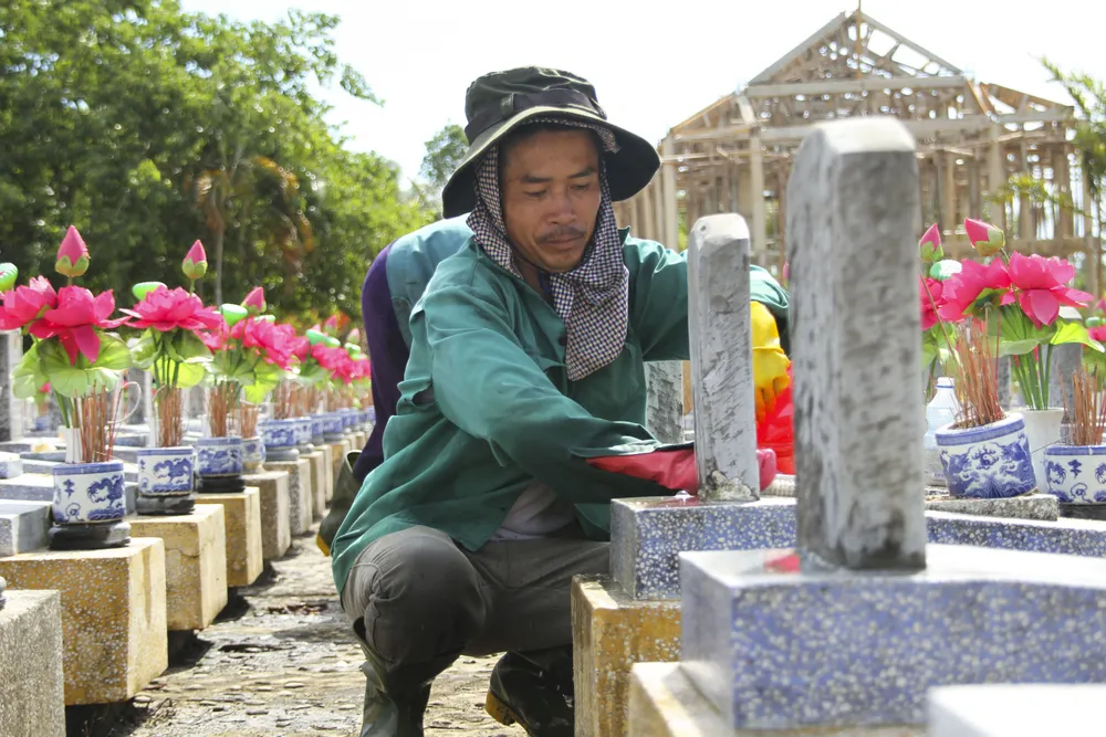 Dòng người về vùng "đất lửa" Quảng Trị tri ân các anh hùng liệt sĩ ảnh 6