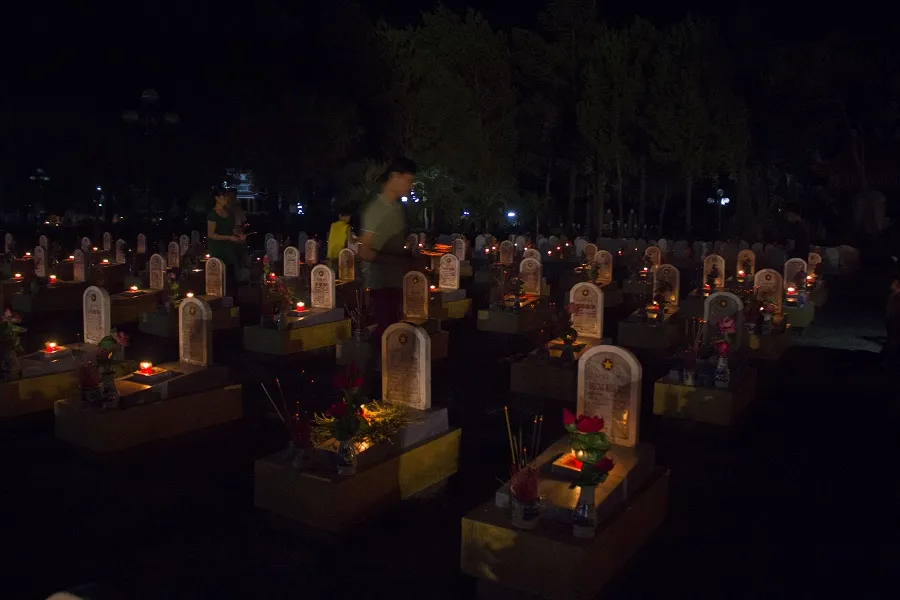 Quảng Trị: Hàng vạn ngọn nến lung linh trong đêm tri ân ảnh 9