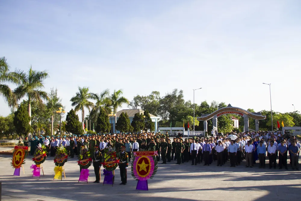 Quảng Trị tổ chức Lễ truy điệu và an táng 10 hài cốt liệt sĩ  ảnh 1