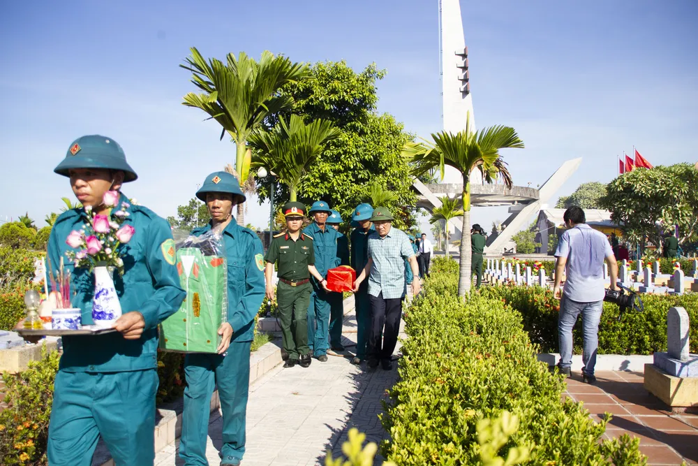 Quảng Trị tổ chức Lễ truy điệu và an táng 10 hài cốt liệt sĩ  ảnh 2