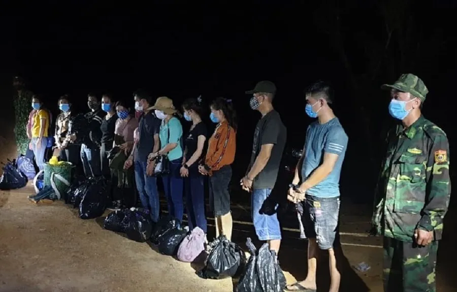 Quảng Trị: Phát hiện 13 người xuất cảnh trái phép sang Lào  ảnh 1
