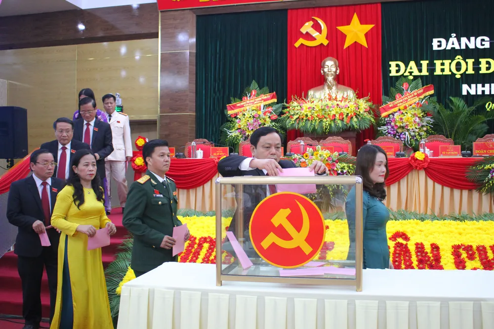 Đồng chí Lê Quang Tùng tái đắc cử Bí thư Tỉnh ủy Quảng Trị ảnh 1