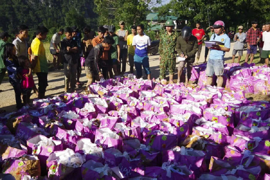 Quảng Trị: Hướng Việt tan hoang sau lũ, 2 lần thả hàng cứu trợ khẩn cấp bằng trực thăng ảnh 17