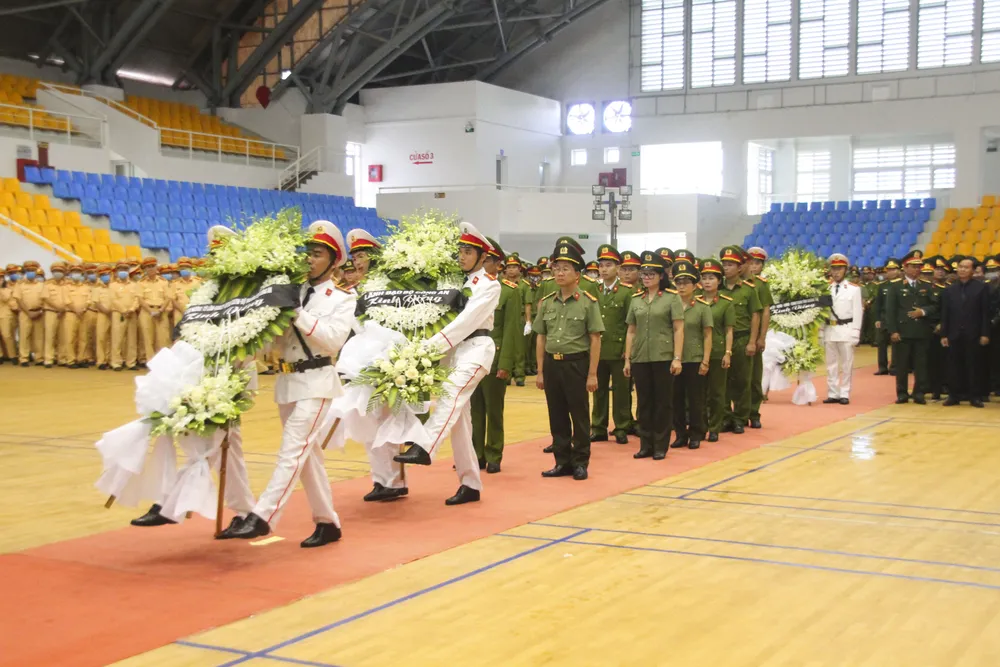 Truy điệu liệt sĩ Trương Văn Thắng hy sinh trong lúc giúp dân chống lũ  ảnh 1