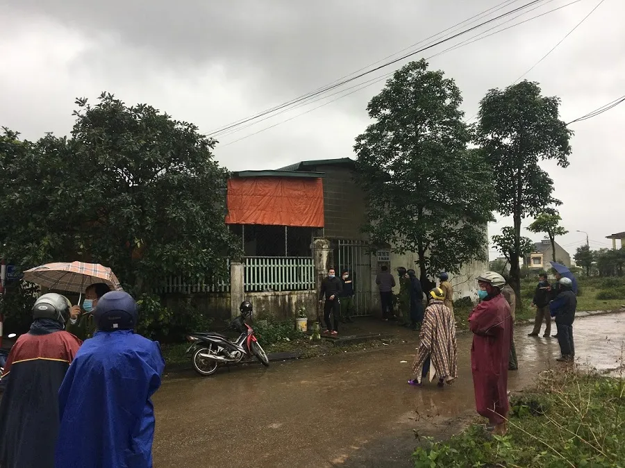 Dãy phòng trọ nơi phát hiện 2 thi thể