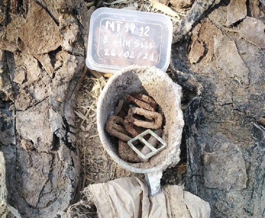 Phát hiện 5 hài cốt liệt sĩ kèm theo nhiều di vật  ảnh 1