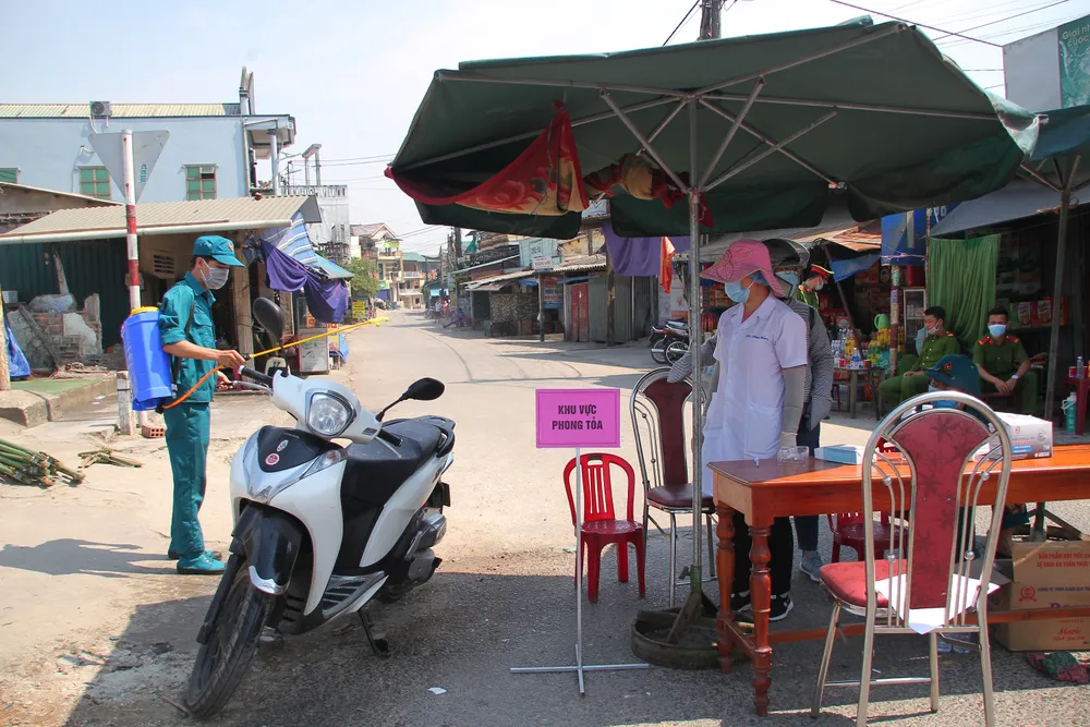 Một trường hợp ở Quảng Trị tái dương tính với SARS-CoV-2 sau 8 ngày xuất viện  ảnh 1