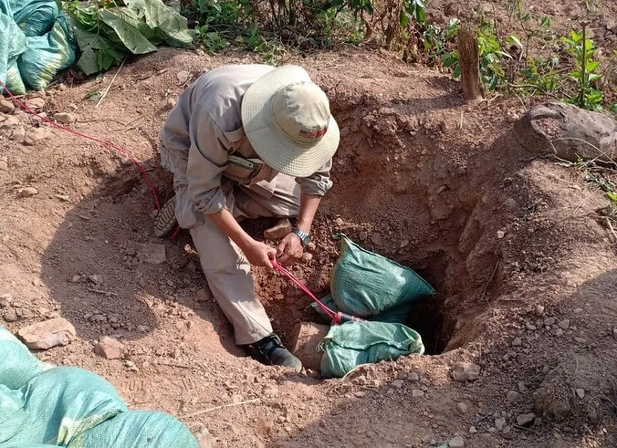 Phát hiện quả bom nặng 227 kg khi đang san ủi đất trồng sắn  ảnh 1