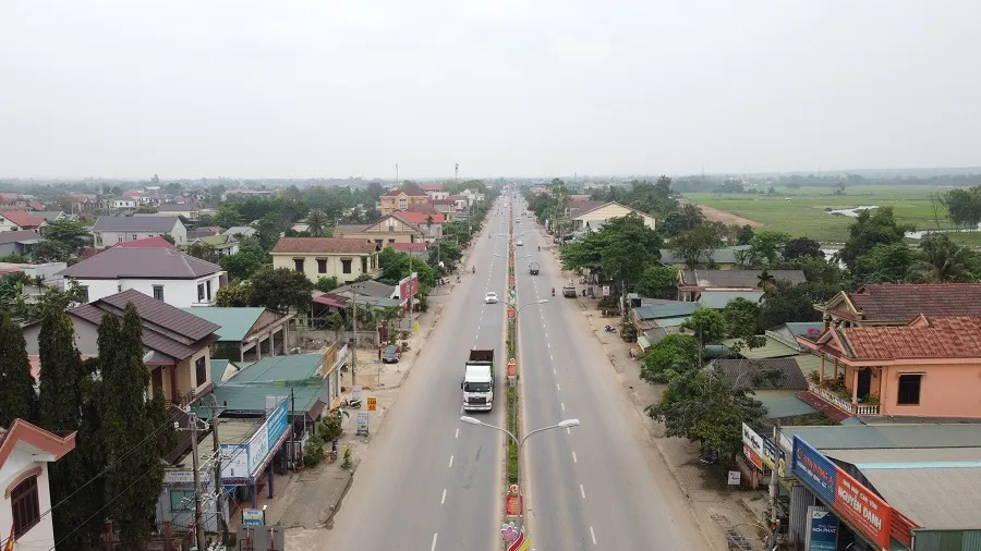 Quảng Trị đề nghị đầu tư xây dựng cao tốc Cam Lộ - Lao Bảo  ảnh 1