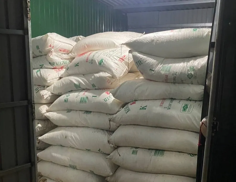 Quảng Trị liên tiếp phát hiện 7 vụ vận chuyển tổng cộng 41 tấn đường nhập lậu ảnh 1