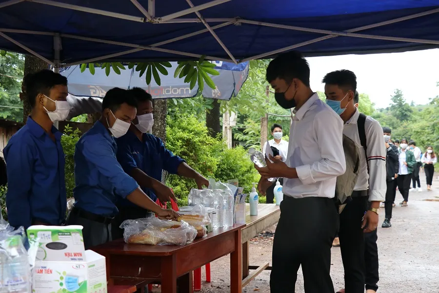 Viết tiếp giấc mơ vào đại học sau hơn 2 năm nằm liệt giường ảnh 3