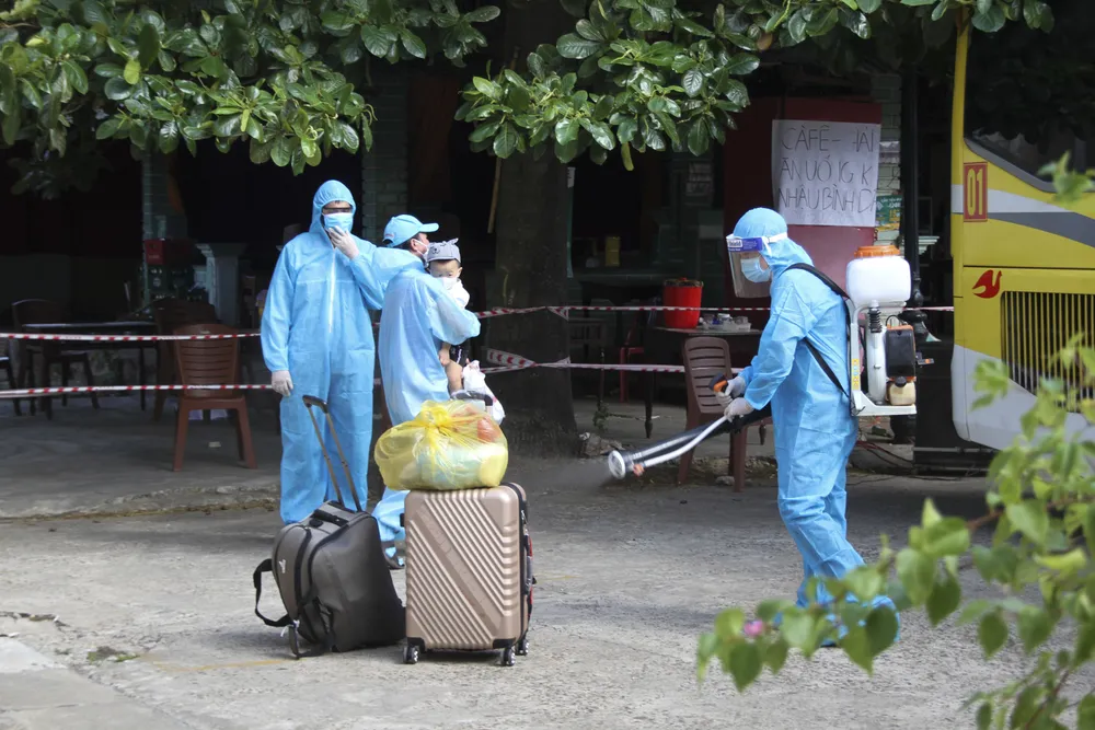 Chuyến tàu chở gần 400 người dân Quảng Trị từ TPHCM về tới quê nhà  ảnh 10