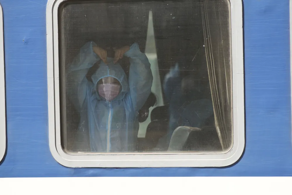 Chuyến tàu chở gần 400 người dân Quảng Trị từ TPHCM về tới quê nhà  ảnh 7