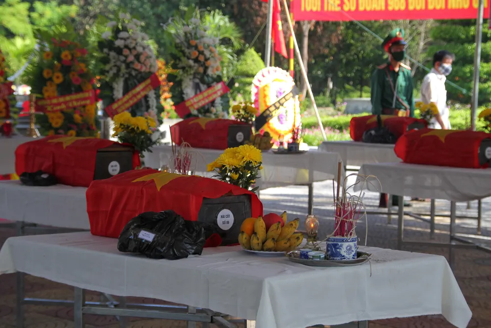 Quảng Trị: Truy điệu và an táng 10 hài cốt liệt sĩ ảnh 6