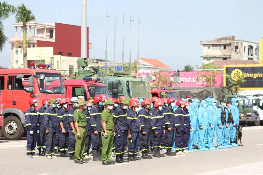 Quảng Trị thực tập chữa cháy và cứu nạn, cứu hộ tại khu cách ly tập trung  ảnh 2