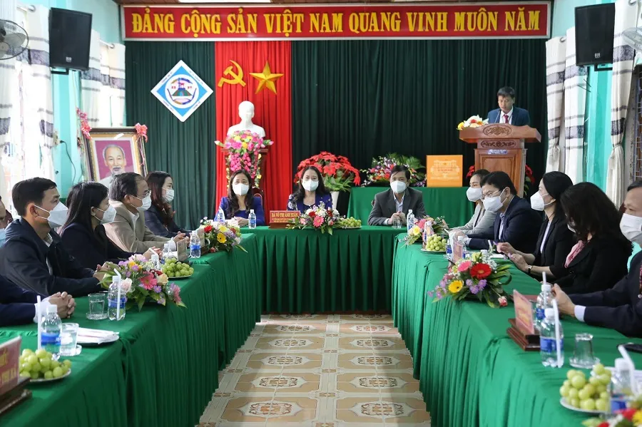 Phó Chủ tịch nước Võ Thị Ánh Xuân thăm và làm việc tại Quảng Trị ảnh 1