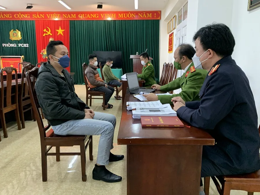 Triệt xóa tụ điểm đánh bạc bằng hình thức cá độ bóng đá ảnh 1