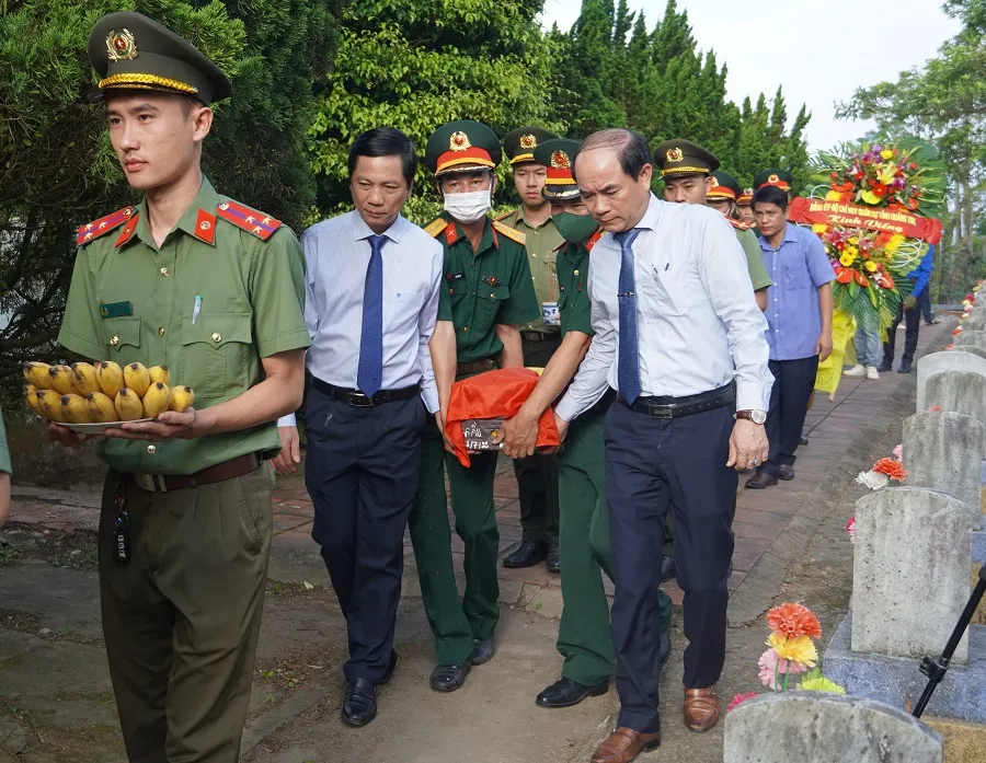 Quảng Trị, Bình Phước: Truy điệu và an táng hài cốt liệt sĩ  ảnh 1