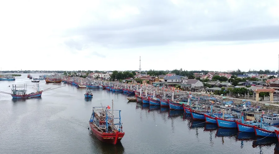 Bão số 4 có xu hướng mạnh thêm trong 24 giờ tới ảnh 19