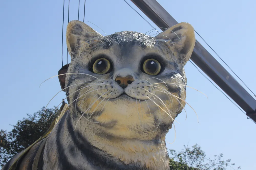 Theo anh Tâm, phần đầu của bức tượng là phần khó làm nhất. Ảnh: NGUYỄN HOÀNG