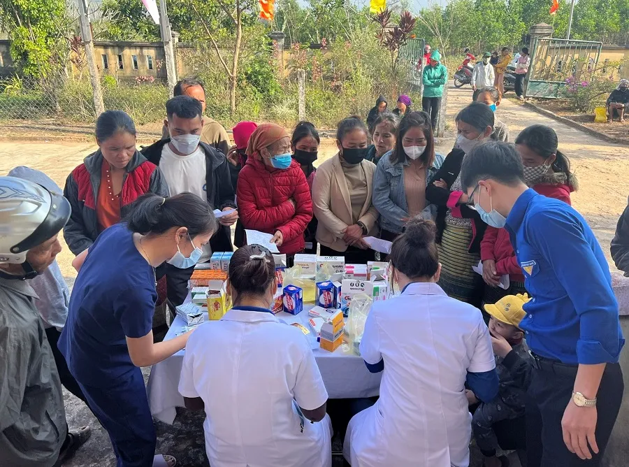 Cấp phát thuốc miễn phí