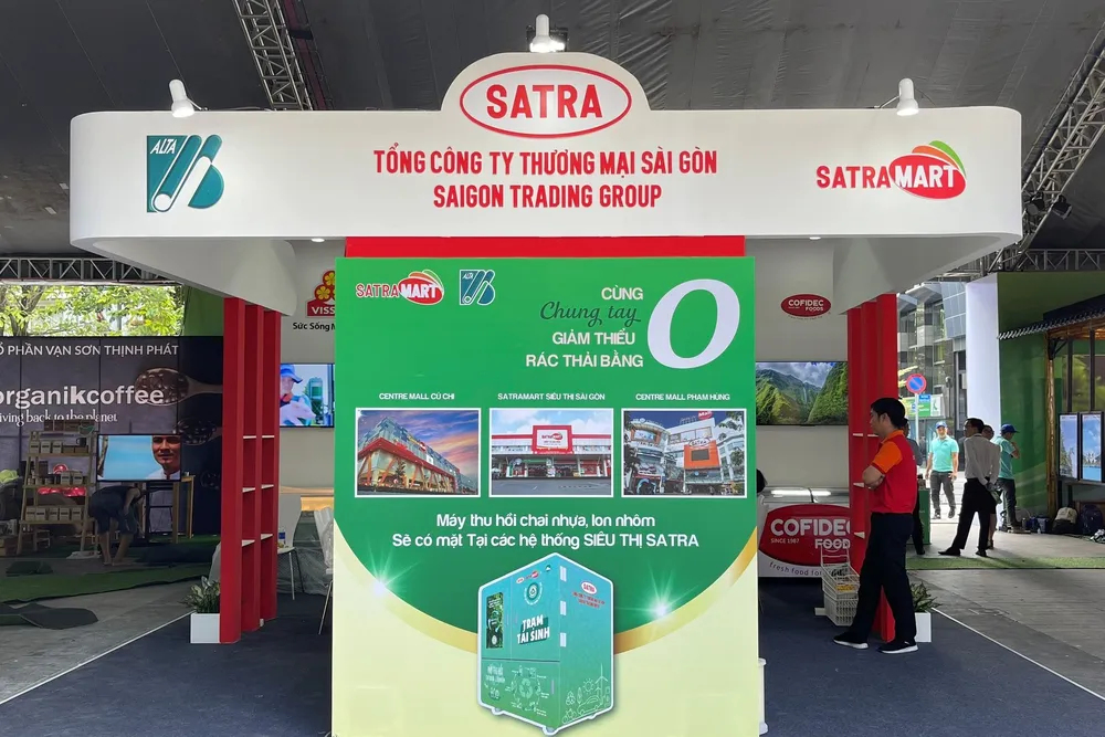Gian hàng của SATRA ở "Triển lãm sản phẩm, dịch vụ tăng trưởng xanh"