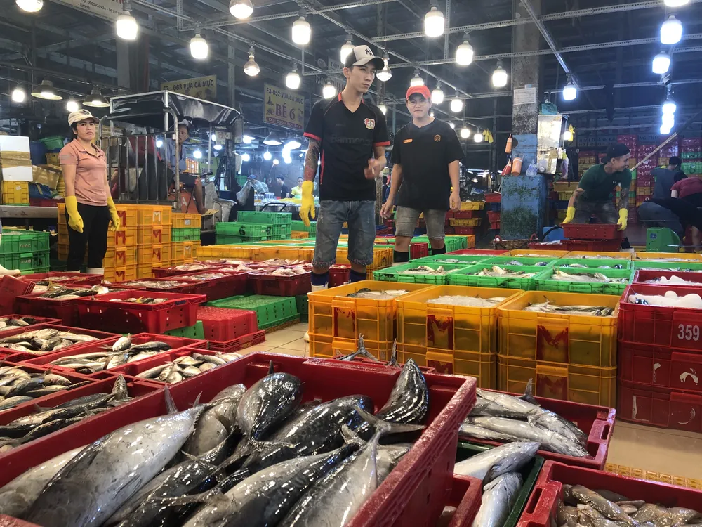 Chợ Bình Điền cung cấp 70% sản lượng thủy hải sản cho thị trường TPHCM và các tỉnh lân cận. Ảnh: SATRA