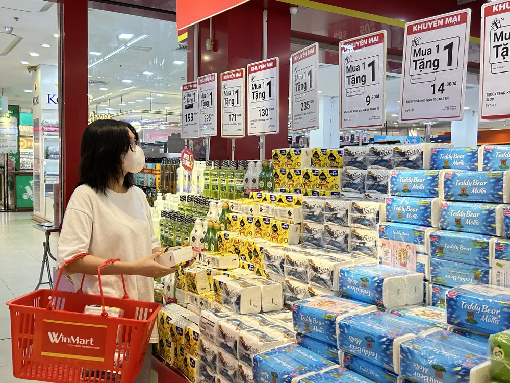 Định kỳ hàng tháng, các chương trình khuyến mại được triển khai đều đặn nhằm kích cầu mua sắm