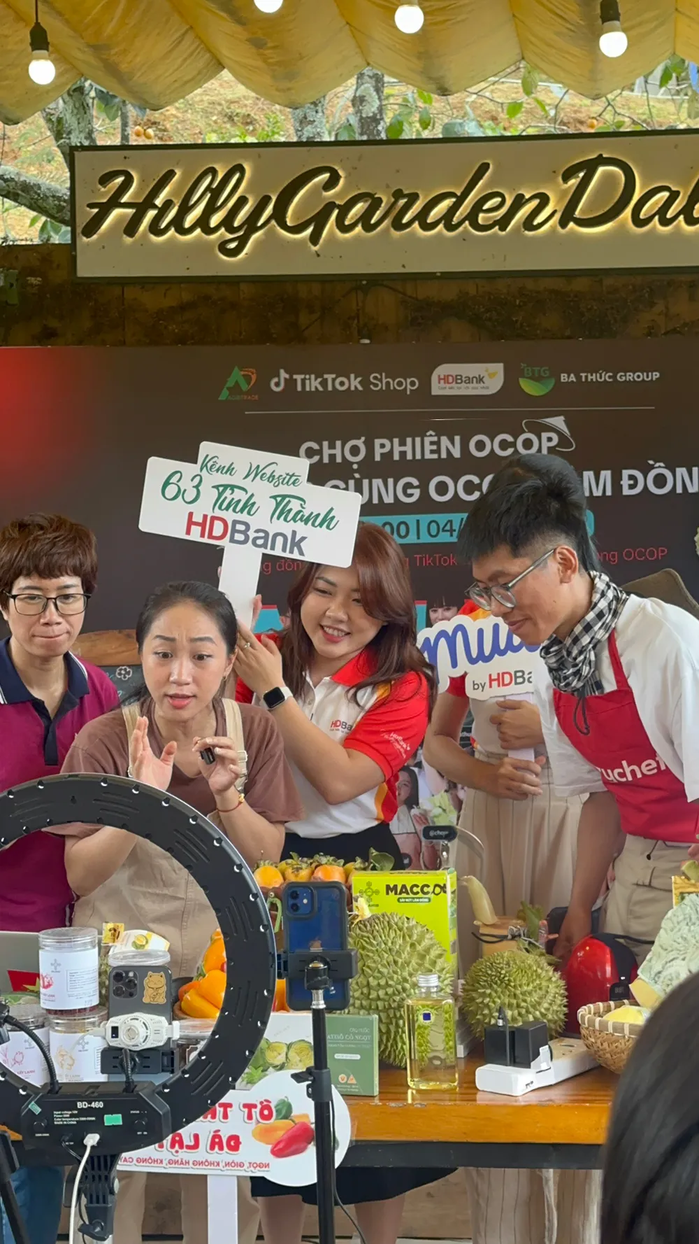 HDBank đã đồng hành với Chợ phiên OCOP tại nhiều tỉnh thành và đạt kết quả tích cực HDBank đã đồng hành với Chợ phiên OCOP tại nhiều tỉnh thành và đạt kết quả tích cực