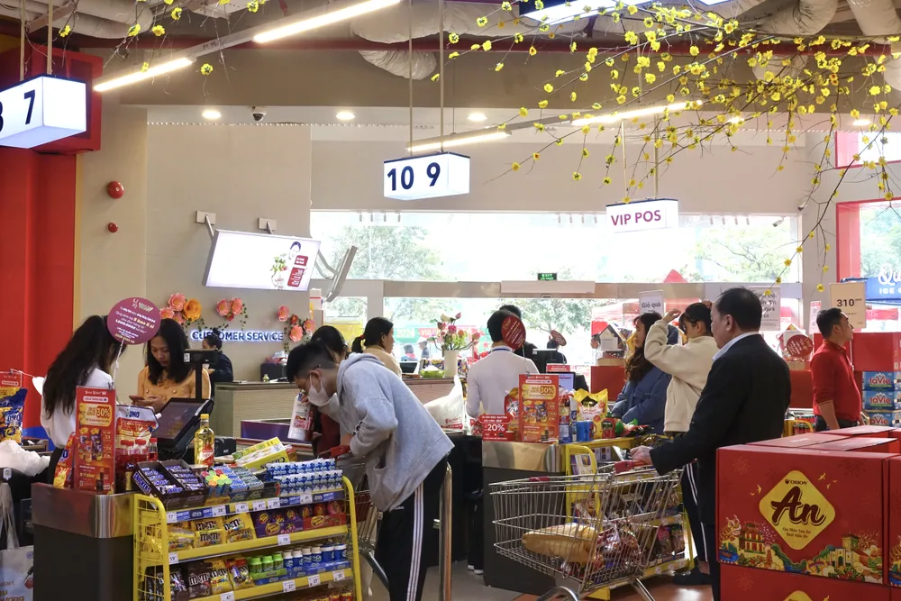 thi-truong-tieu-dung-soi-dong-cuoi-nam-7204.jpg