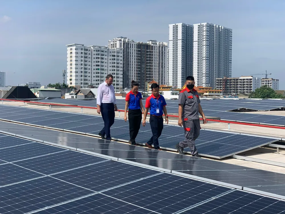 Dự án Năng lượng mặt trời áp mái đang mang lại hiệu quả giảm phát thải cao tại MM Mega Market.jpeg