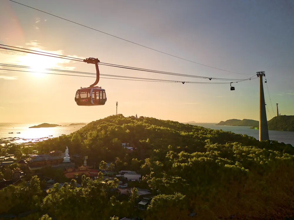 Pic 7 - Cable car.jpg