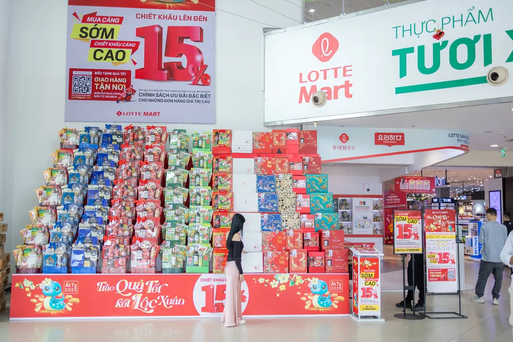 Đa dạng giỏ quà tặng với các mẫu mã bao bì bắt mắt tại LOTTE Mart.jpg