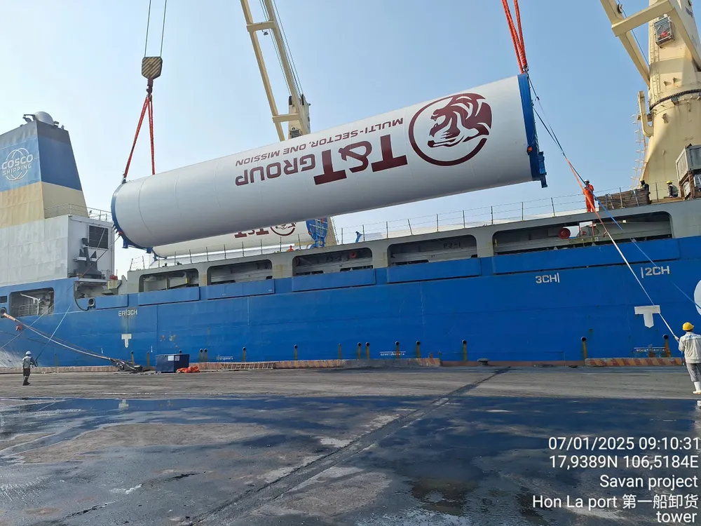 Ảnh 5_Lô hàng nhập cảng Hòn La.jpg