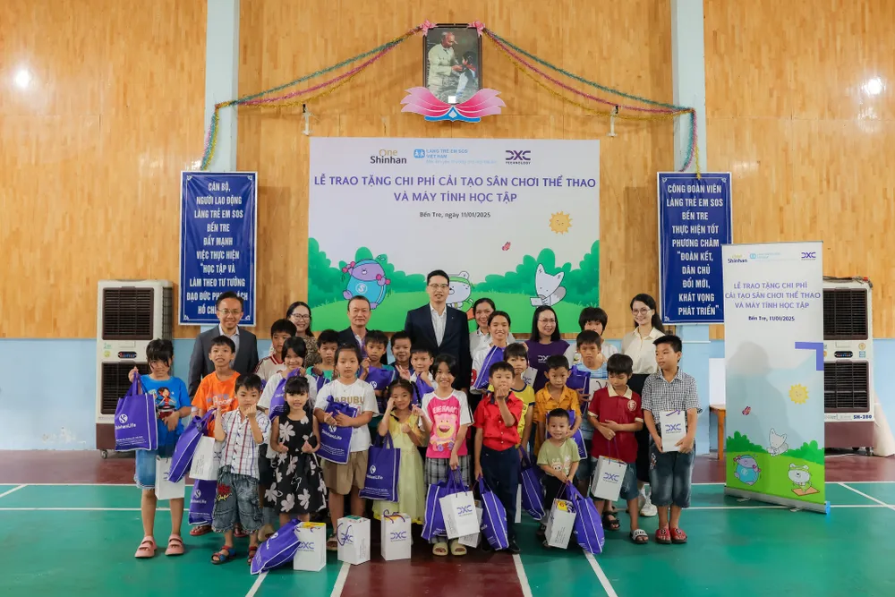 Shinhan Life Việt Nam và DXC Việt Nam chung tay vì tương lai tươi sáng cho học sinh tại Làng SOS Bến Tre.jpg