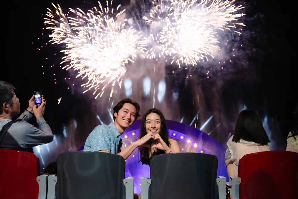 Khách quốc tế.jpg