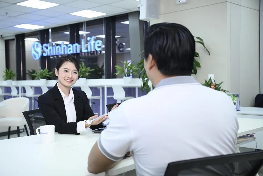 Shinhan Life Việt Nam đang mở rộng hoạt động kinh doanh, đẩy mạnh các kênh phân phối để thực hiện mục tiêu tăng trưởng mạnh mẽ trong năm nay.JPG