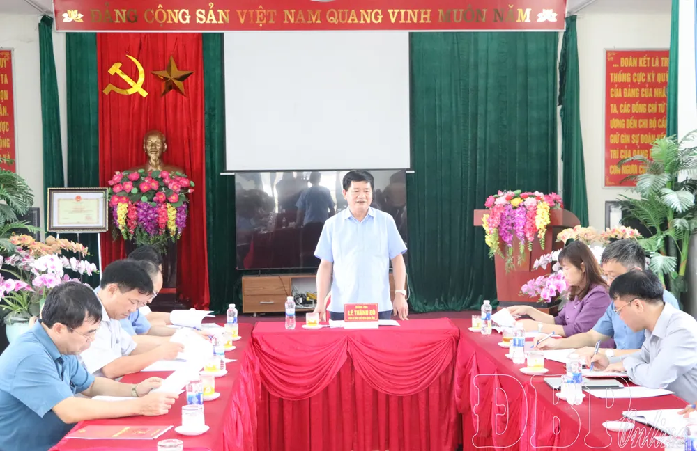 Chủ tịch UBND tỉnh Lê Thành Đô chỉ đạo cấp ủy, chính quyền xã Sam Mứn chủ động, chuẩn bị sẵn sàng để vận hành bộ máy chính quyền xã mới sau sáp nhập.