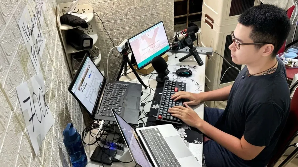 Dịch vụ lắng nghe tâm sự