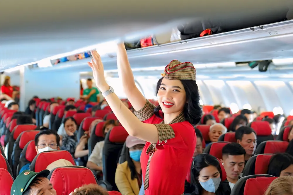 Tiep vien hang khong Vietjet.png