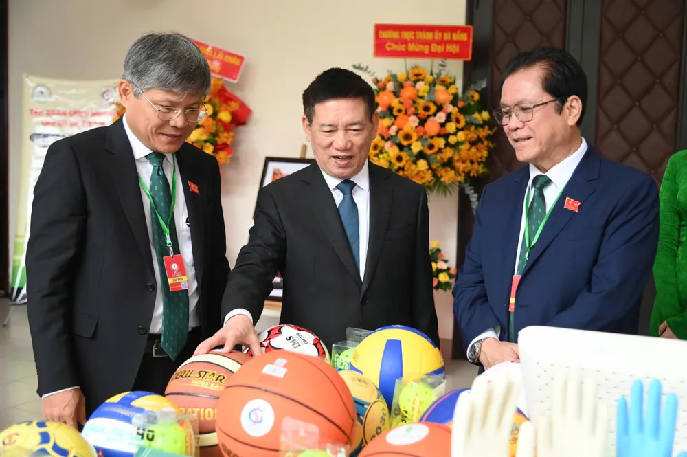 Đồng chí Hồ Đức Phớc, Phó Thủ tướng Chính phủ tham dự hội nghị.jpg