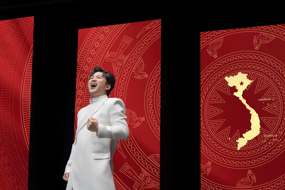 1_MV Việt Nam tự hào tiếp bước tương lai (1).jpg