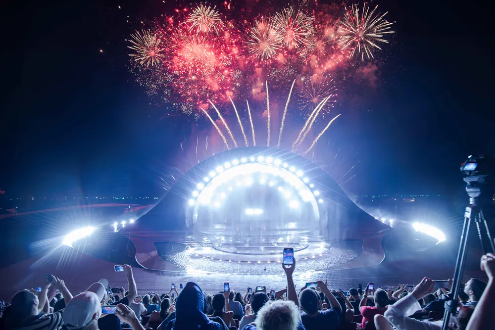 Copy of Kiss of the Sea 1_11zon (1).jpg